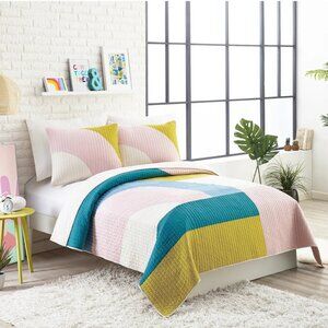 Makers Collective - Modshapes Quilt Set in King Size